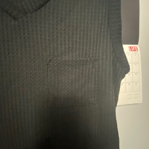 Top - Picture 3 of 5